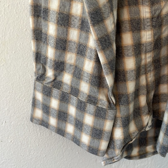 Crosby & Howard Button-Down - Picture 4 of 6